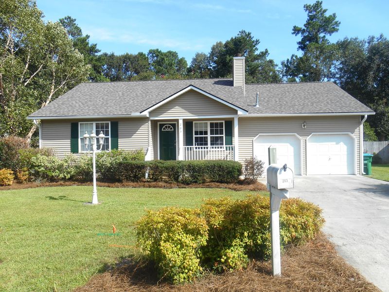 203 Lipman St, Summerville, SC 29483