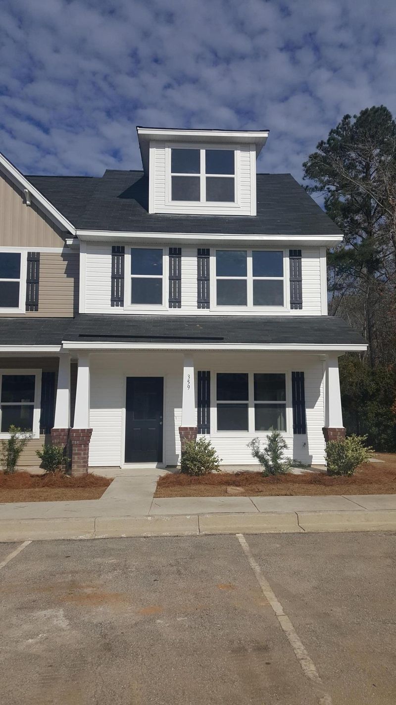359 Flyway Rd, Goose Creek, SC 29445