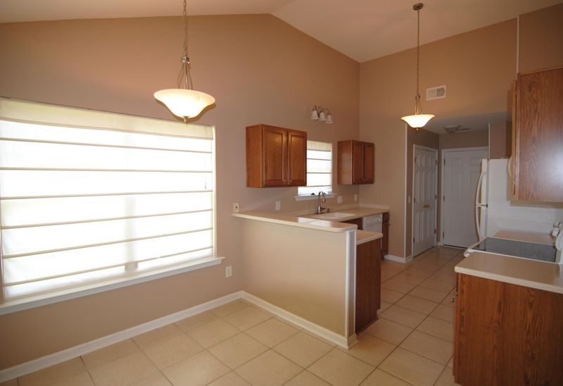 124 Meadowvale Ln, Moncks Corner, SC 29461