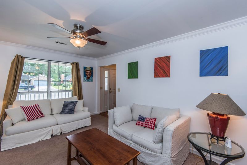 2293 Ballston Ct, North Charleston, SC 29406