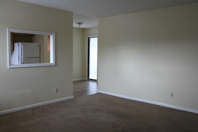 108 Peach Rd, Goose Creek, SC 29445