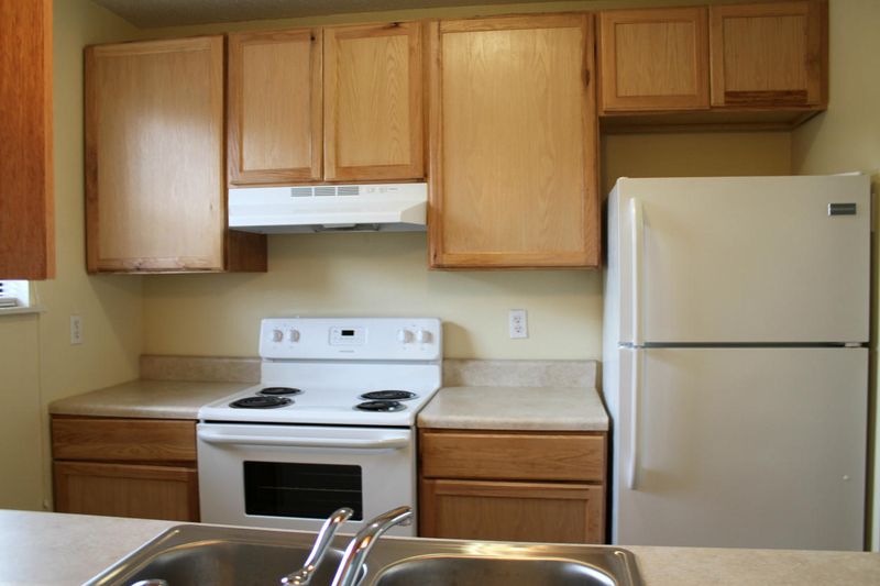 108 Peach Rd, Goose Creek, SC 29445