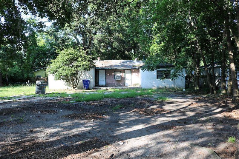 4208 Barnwell Ave, North Charleston, SC 29405