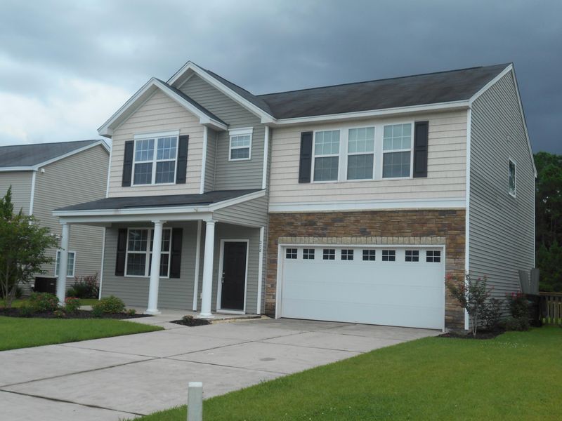 278 Clayburne Dr, Goose Creek, SC 29445