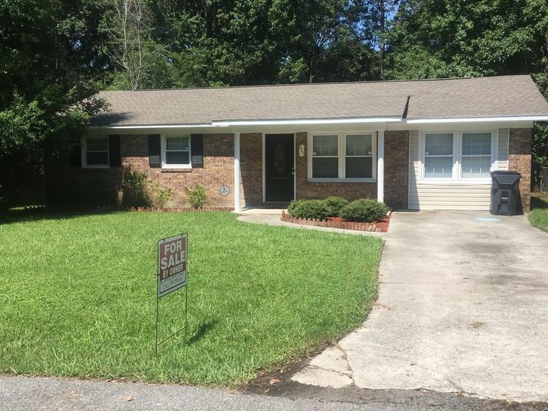 211 Elliott Dr, Ladson, SC 29456