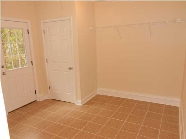 211 Elliott Dr, Ladson, SC 29456