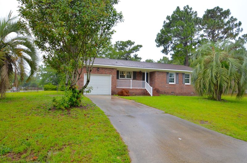 127 Loblolly Dr, Moncks Corner, SC 29461
