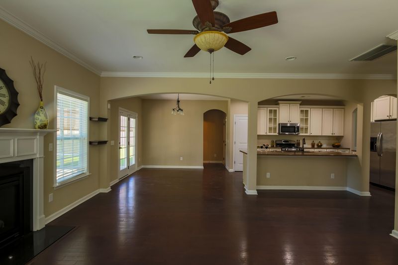 8457 Middle River Way, North Charleston, SC 29420