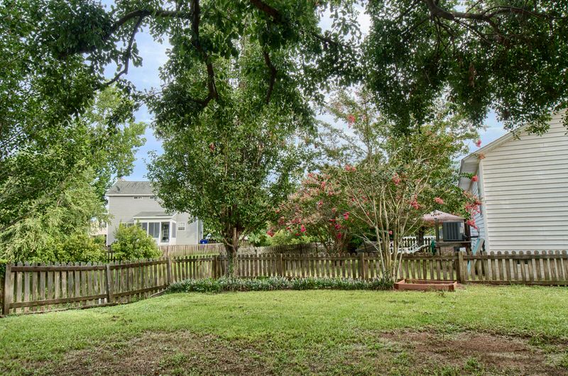 1264 Lakefront Dr, Charleston, SC 29412