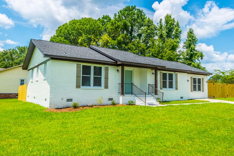 324 Tulane Dr, Ladson, SC 29456