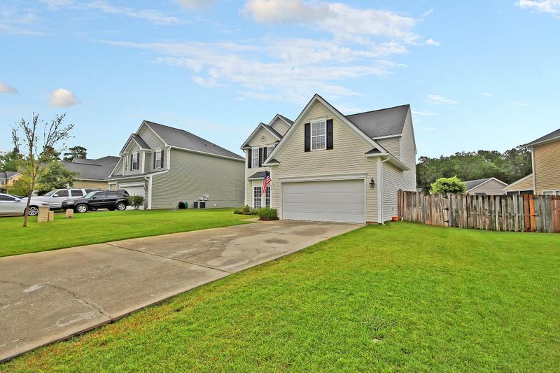 1009 Sterling Ln, Summerville, SC 29483