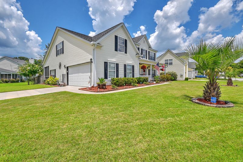 121 Corral Cir, Summerville, SC 29485