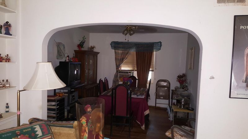 2 Riverside Dr, Charleston, SC 29403