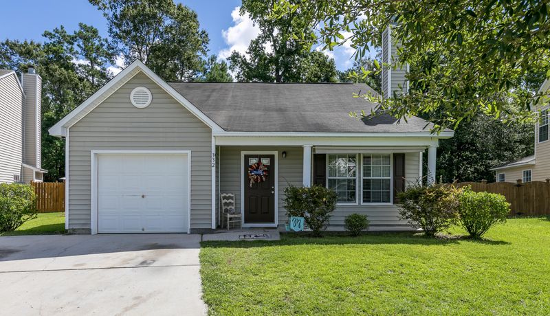 332 Aberdeen Cir, Summerville, SC 29483