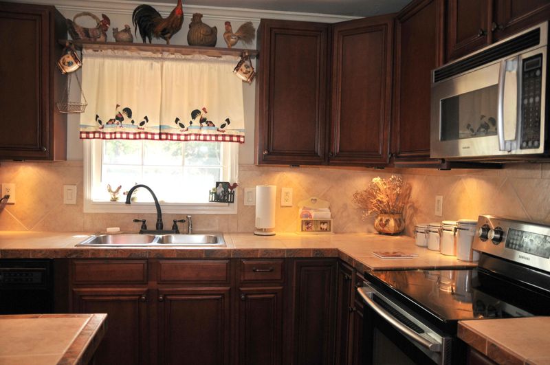 1414 Jeffords St, Charleston, SC 29412