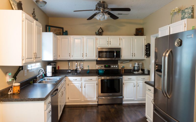 111 Candleberry Cir, Goose Creek, SC 29445