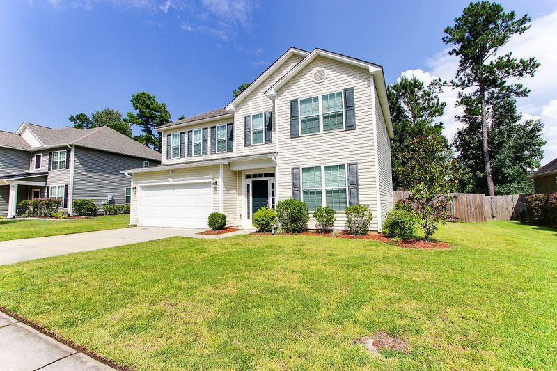 422 Black Horse Rd, Moncks Corner, SC 29461
