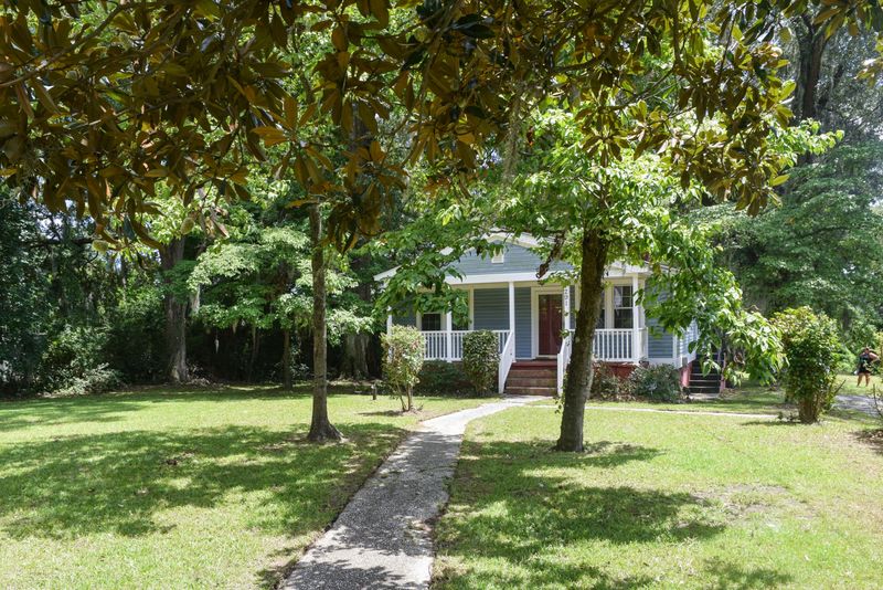 1291 Sumner Ave, Charleston, SC 29406