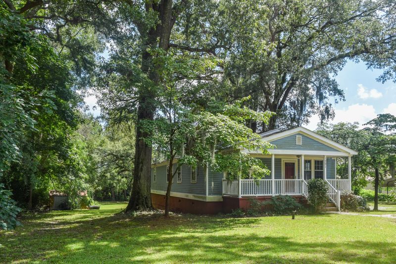 1291 Sumner Ave, Charleston, SC 29406