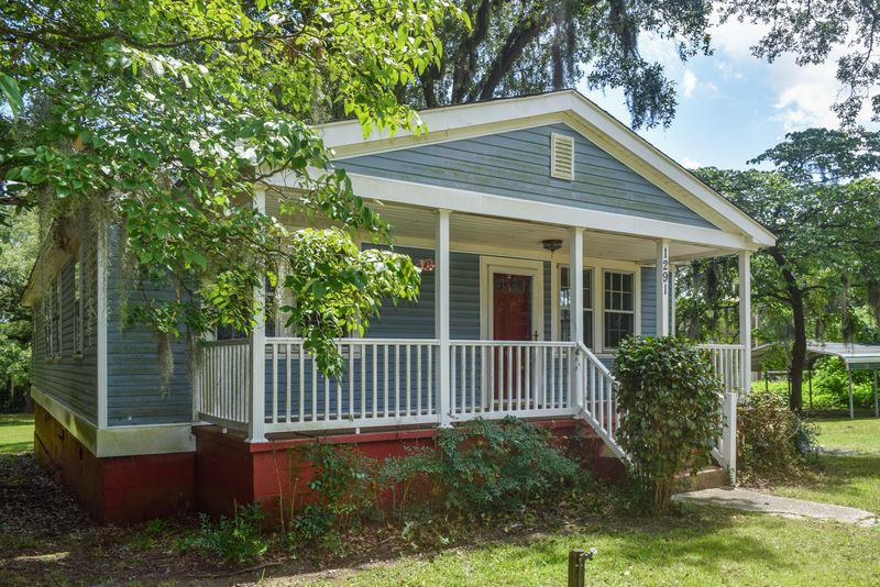 1291 Sumner Ave, Charleston, SC 29406