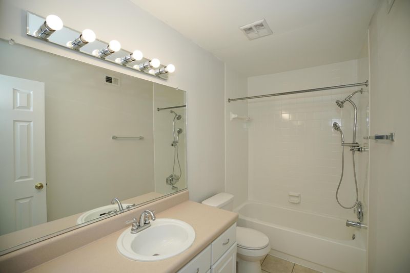1861 Montclair Dr #1856-C, Mount Pleasant, SC 29464