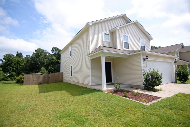 103 Broken Branch Dr, Goose Creek, SC 29445