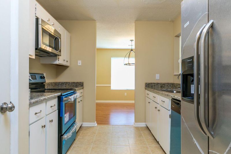 1205 Waterwood Dr, Goose Creek, SC 29445