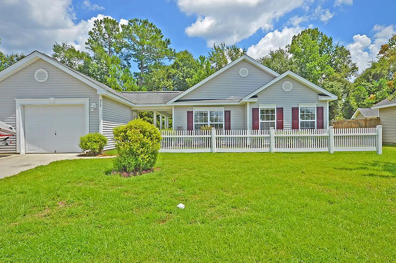 317 Seneca River Dr, Summerville, SC 29485