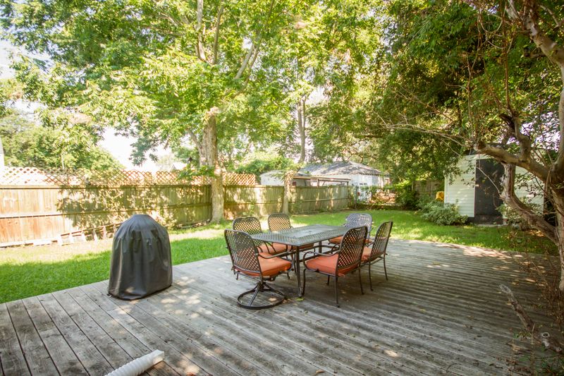 24 Gordon St, Charleston, SC 29403