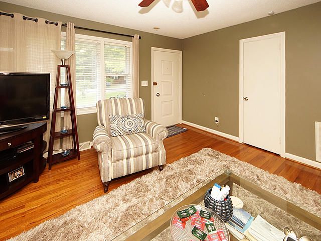 1347 Ashley Hall Rd, Charleston, SC 29407