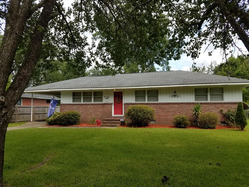1217 Springhill Rd, Hanahan, SC 29410