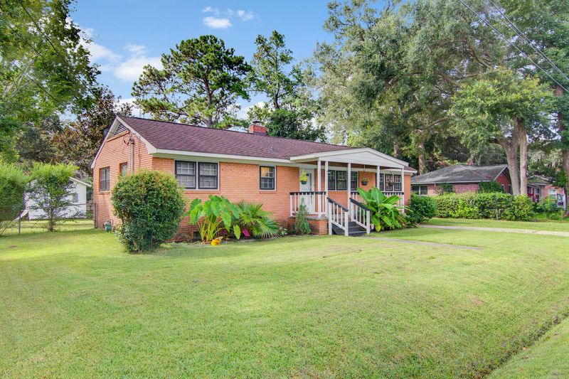 1779 Dogwood Rd, Charleston, SC 29414
