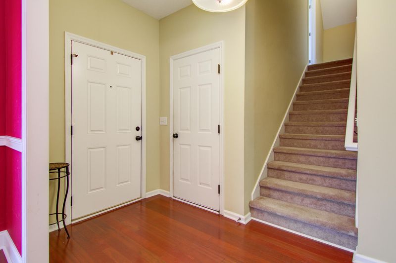 382 Arlington Dr, Charleston, SC 29414