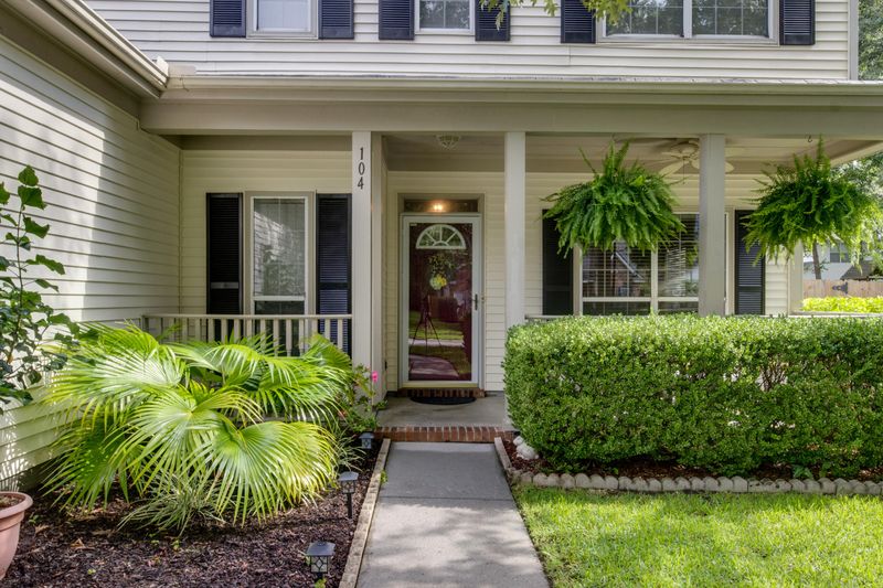 104 Golding Ln, Goose Creek, SC 29445