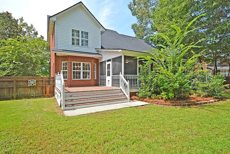 135 Loganberry Cir, Goose Creek, SC 29445
