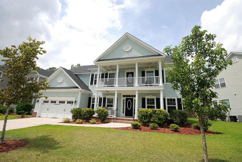214 Carolinian Dr, Summerville, SC 29485