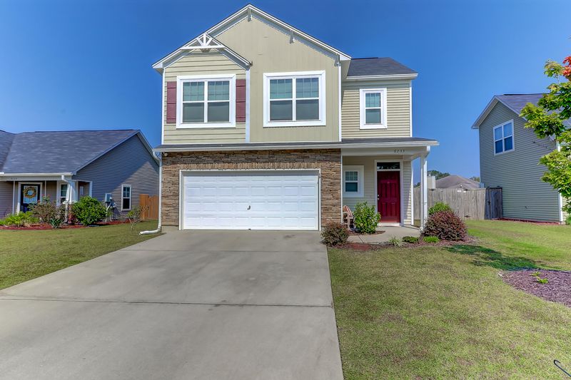 8233 Little Sydneys Way, Charleston, SC 29406