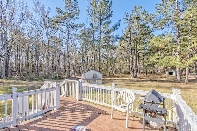 212 Seesaw Ln, Cross, SC 29436