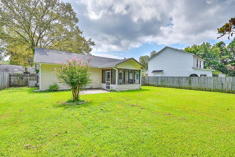 106 Memphis Ct, Ladson, SC 29456