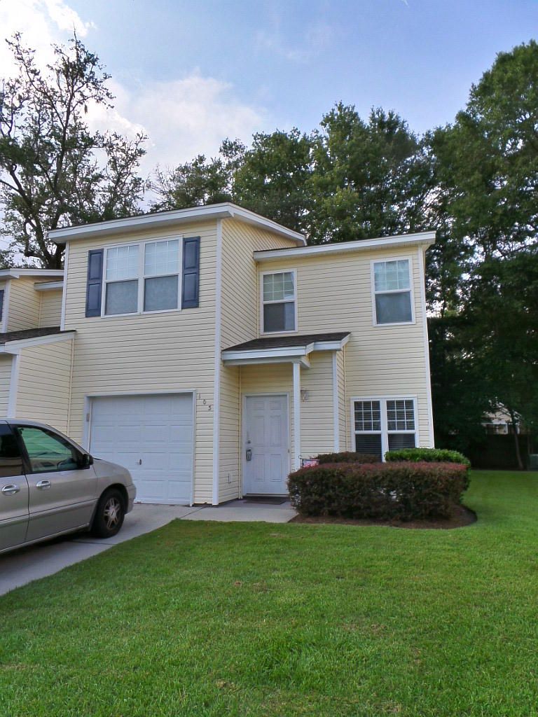 103 Grand Oaks Dr, Ladson, SC 29456