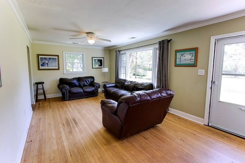 525 Mansfield St, Charleston, SC 29407