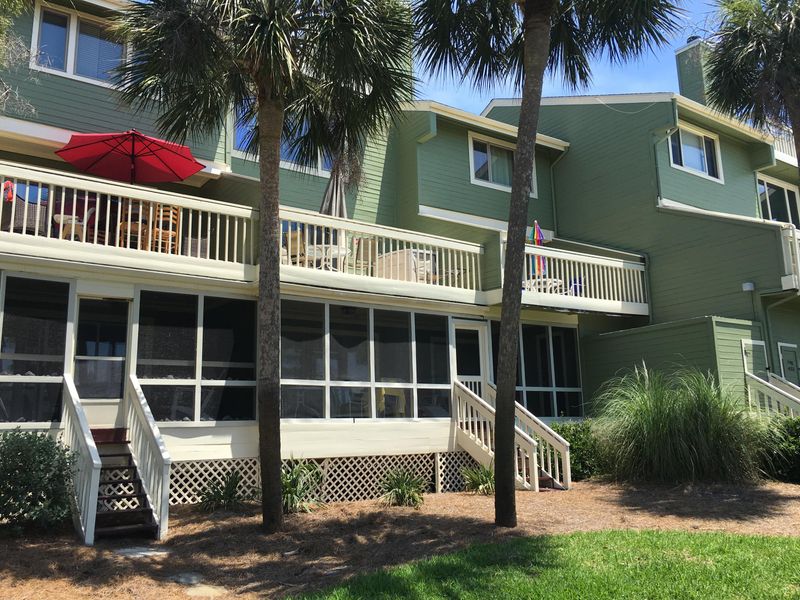 6 Mariners Walk #C, Isle Of Palms, SC 29451