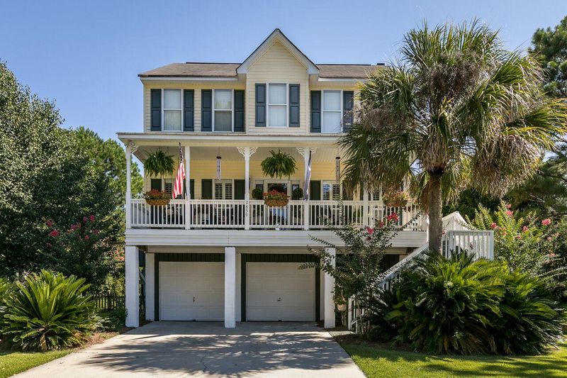 2859 Tradewind Dr, Mount Pleasant, SC 29466