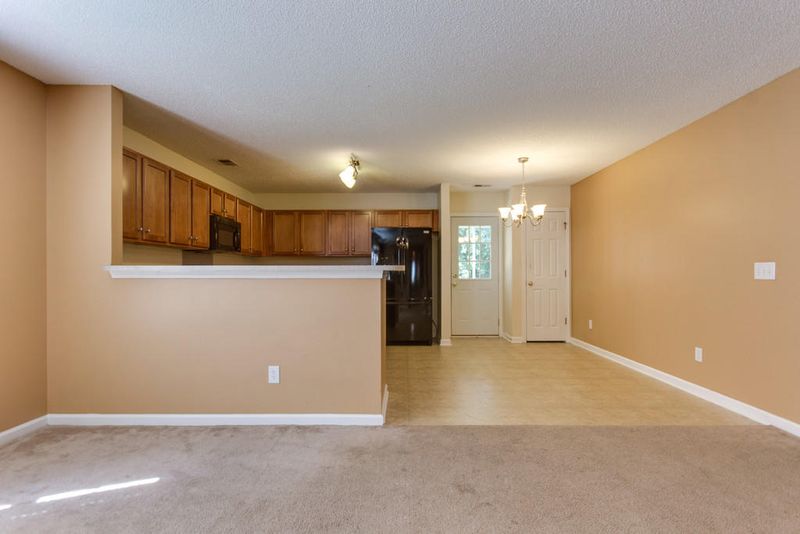 2017 Cripplecreek Dr, Ladson, SC 29456