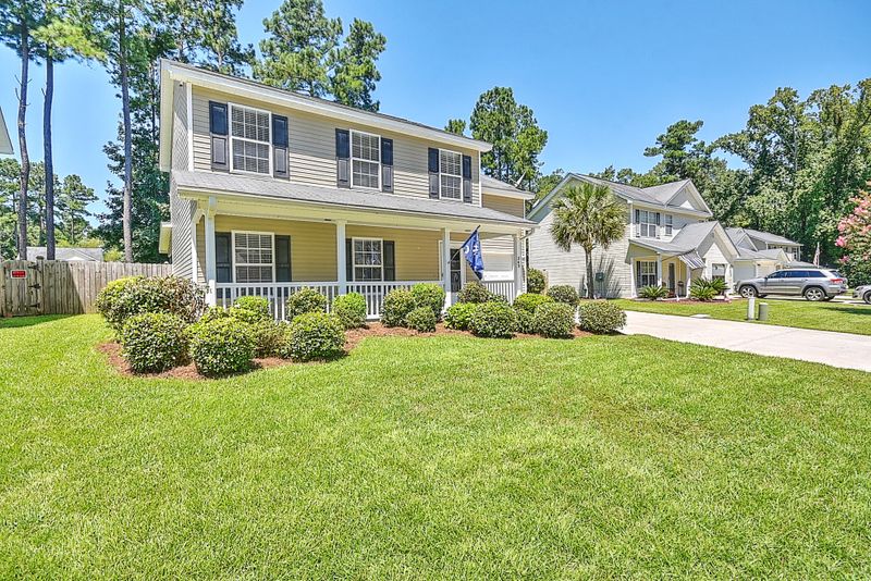 245 Trickle Dr, Summerville, SC 29483
