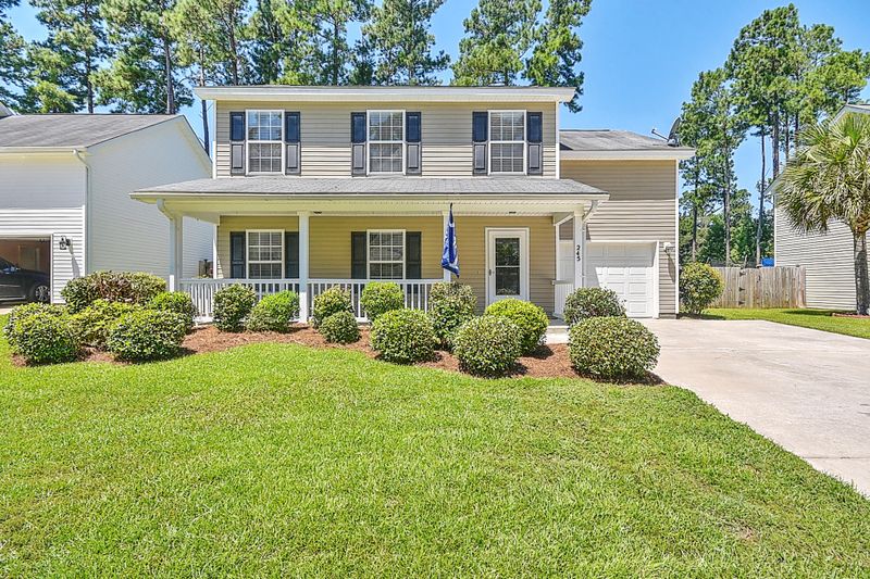 245 Trickle Dr, Summerville, SC 29483
