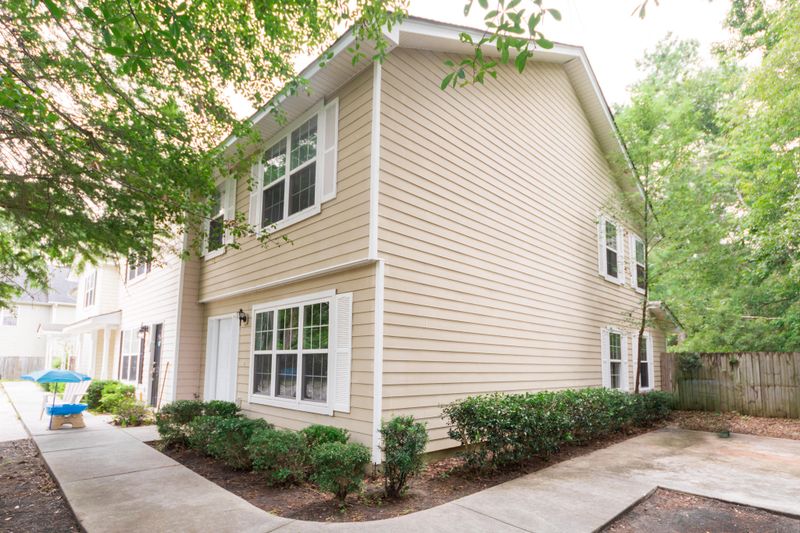 219 Weber Rd, Summerville, SC 29483