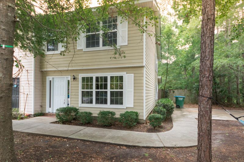 219 Weber Rd, Summerville, SC 29483