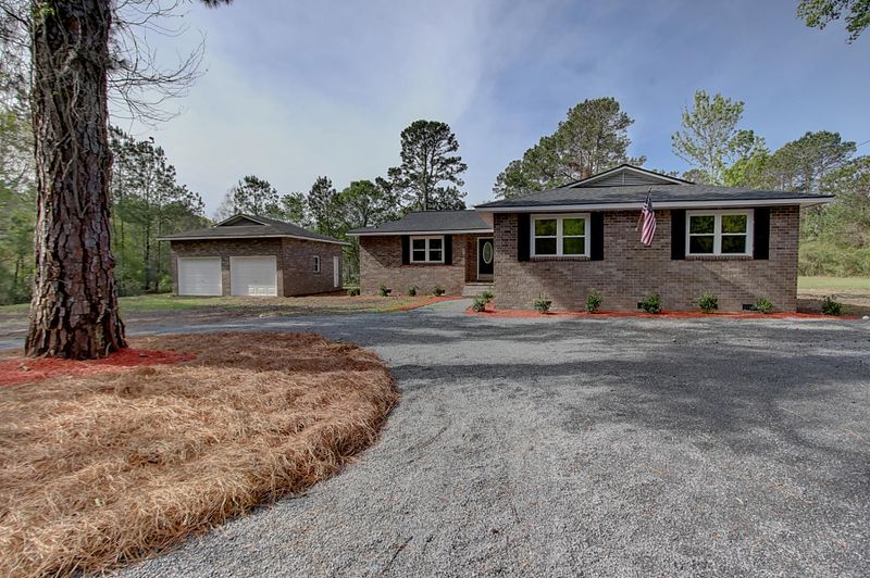 1466 River Rd, Johns Island, SC 29455