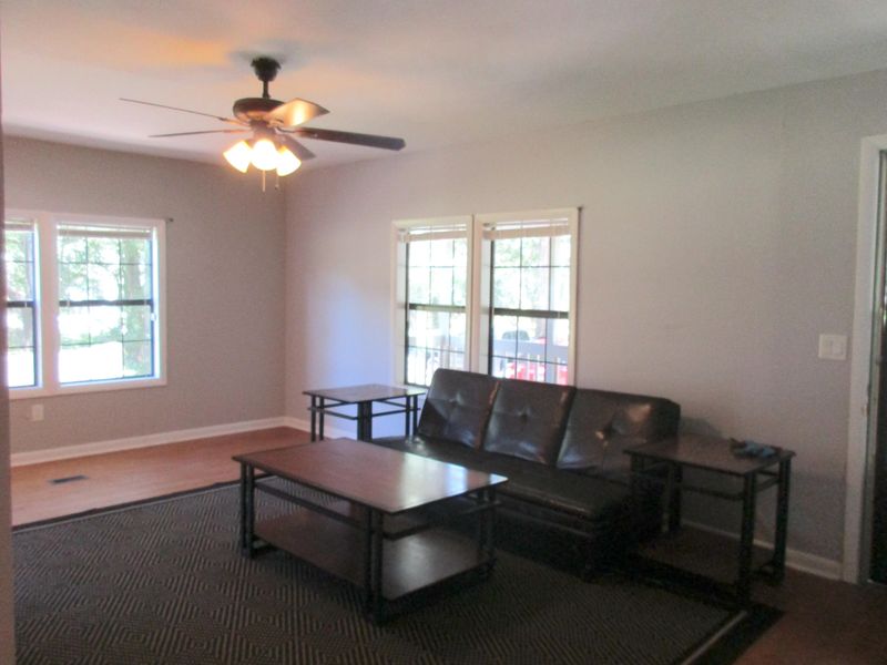 105 Regent St, Summerville, SC 29483